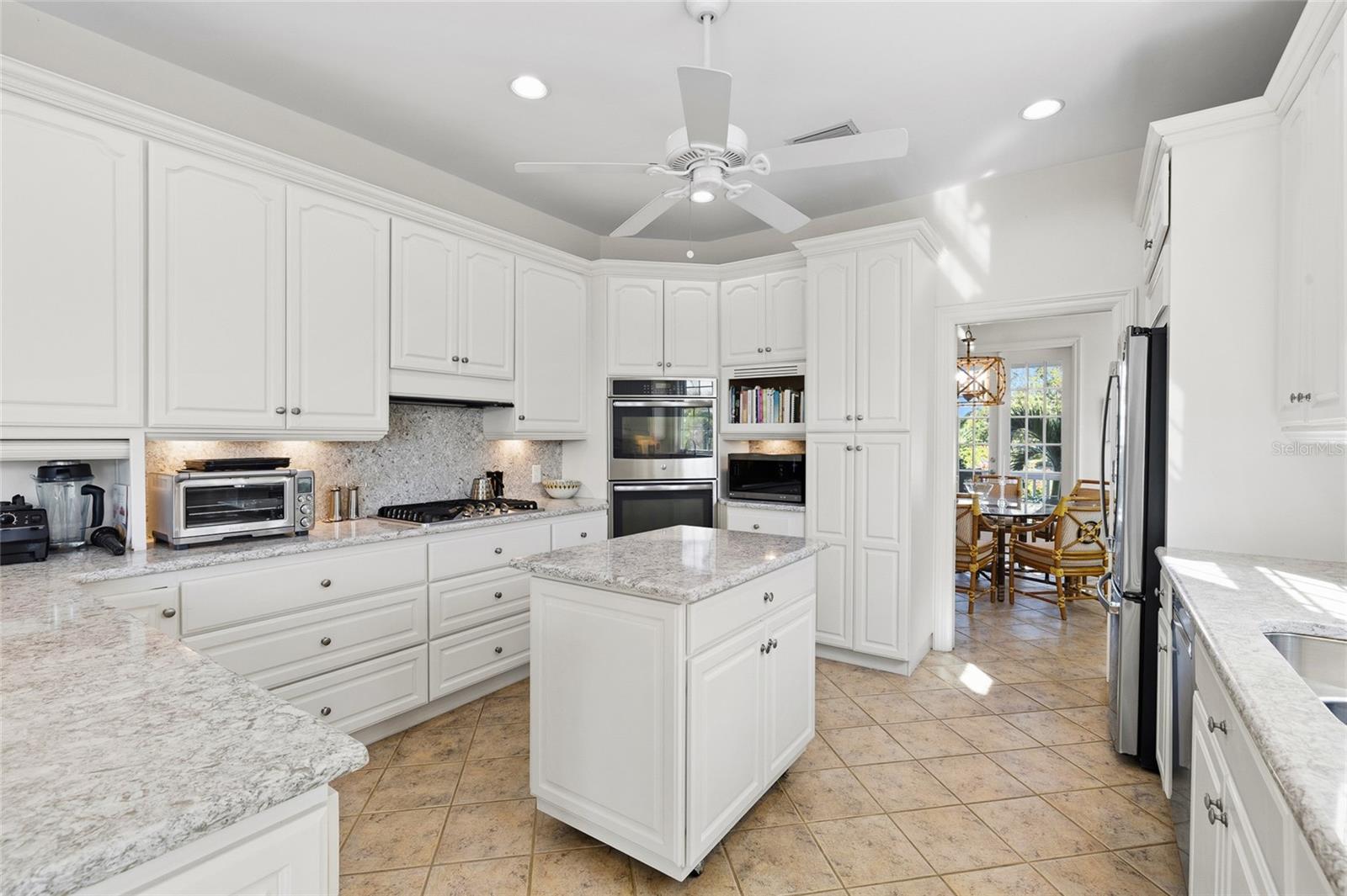 Image 21 of 62 For 162 Blackwall Court