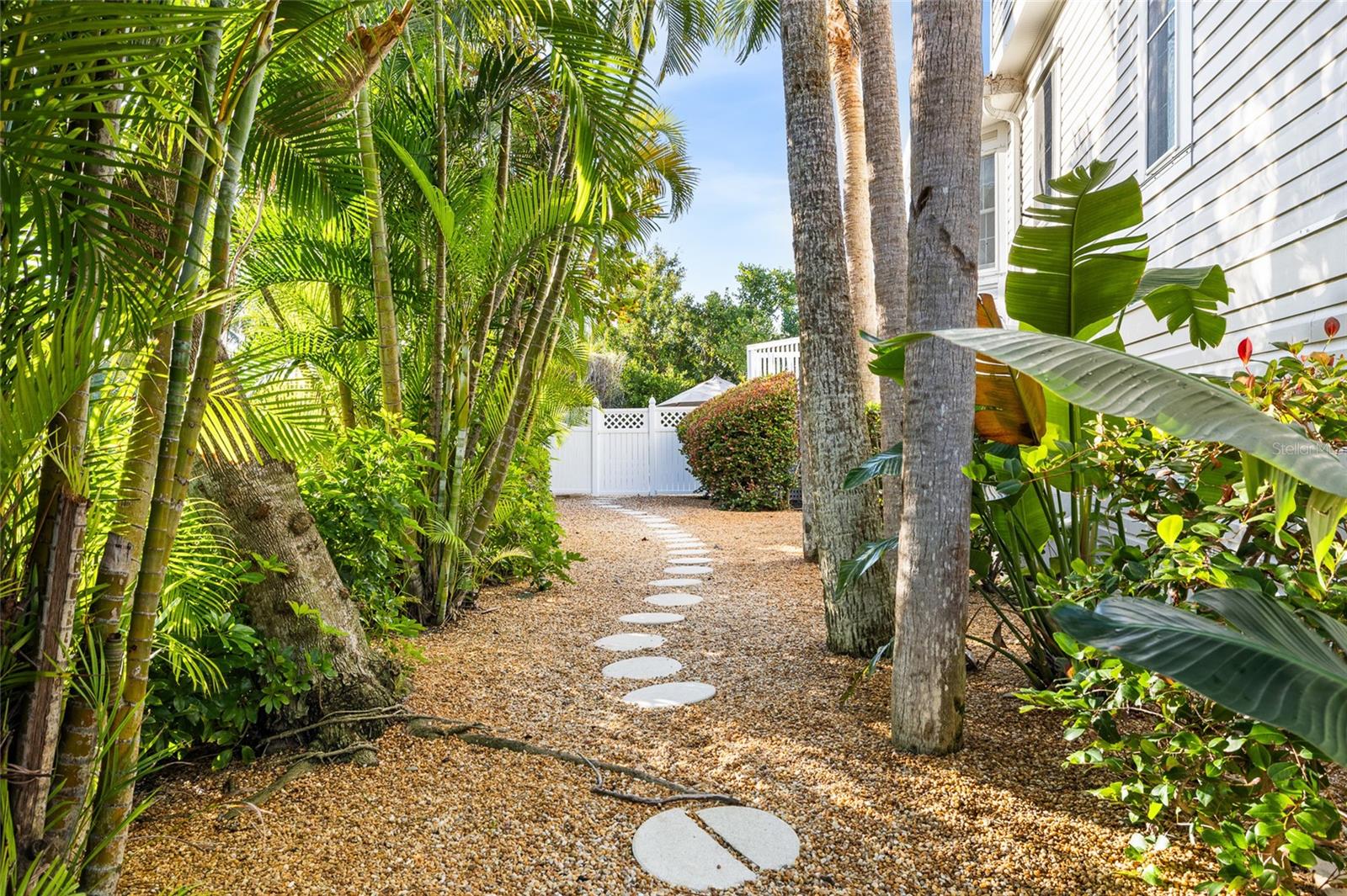 Image 41 of 62 For 162 Blackwall Court