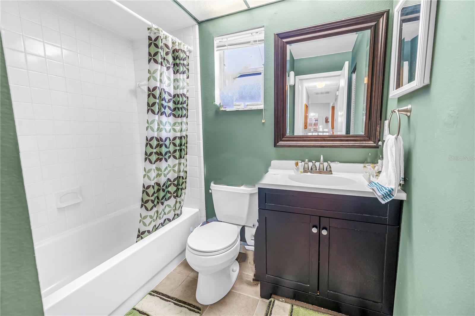 Image 10 of 23 For 6825 Circlecreek Drive