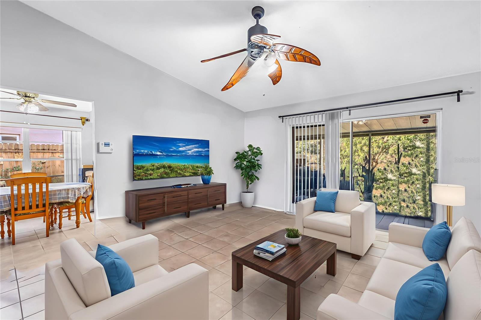 Image 2 of 23 For 6825 Circlecreek Drive