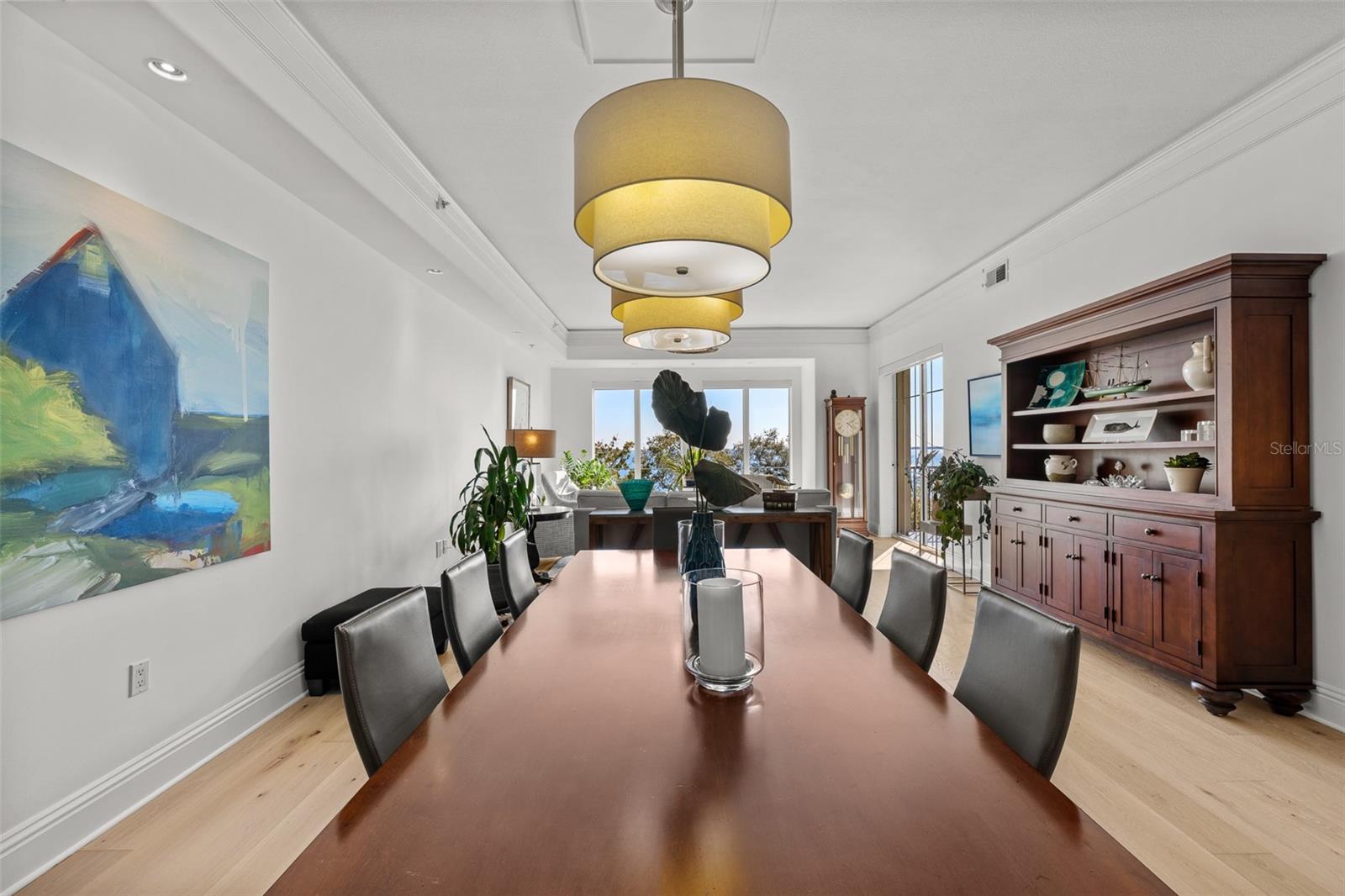 Listing photo id 32 for 509 Bay Street 303