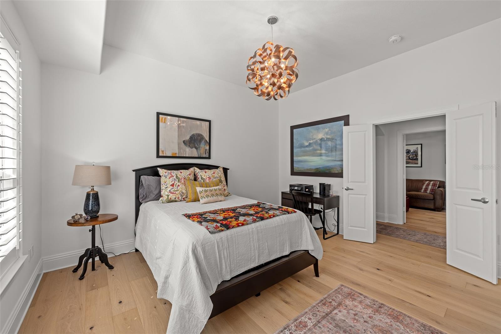 Listing photo id 7 for 509 Bay Street 303