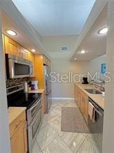 Image 9 of 33 For 404 Hidden Harbour Drive 404