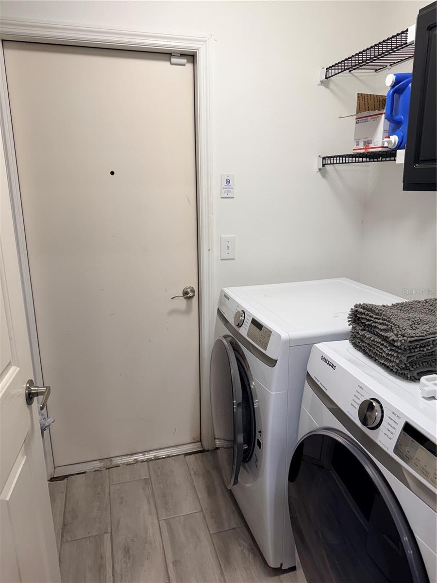 Image 14 of 27 For 4111 Amber Ridge Lane