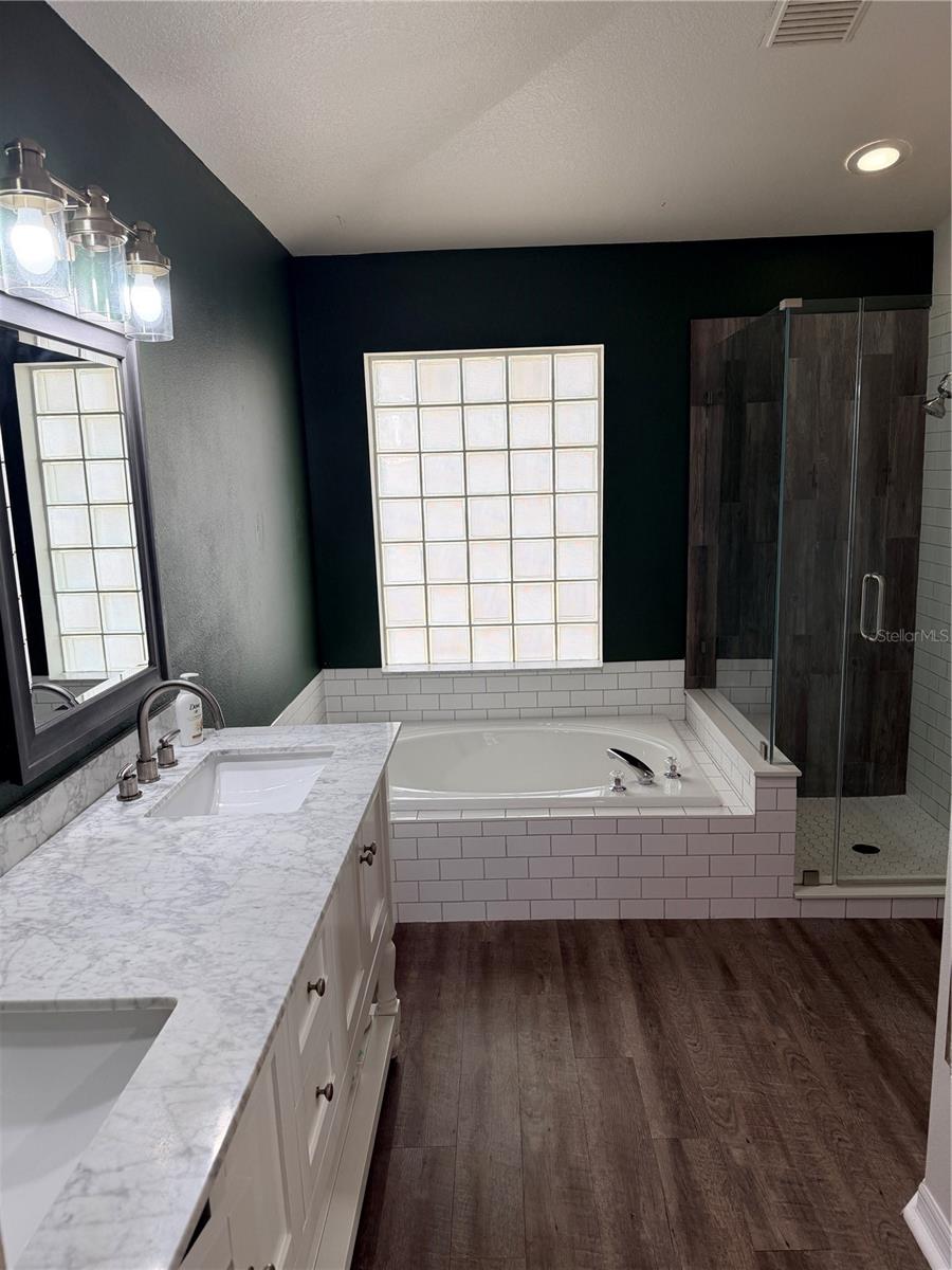 Image 16 of 27 For 4111 Amber Ridge Lane