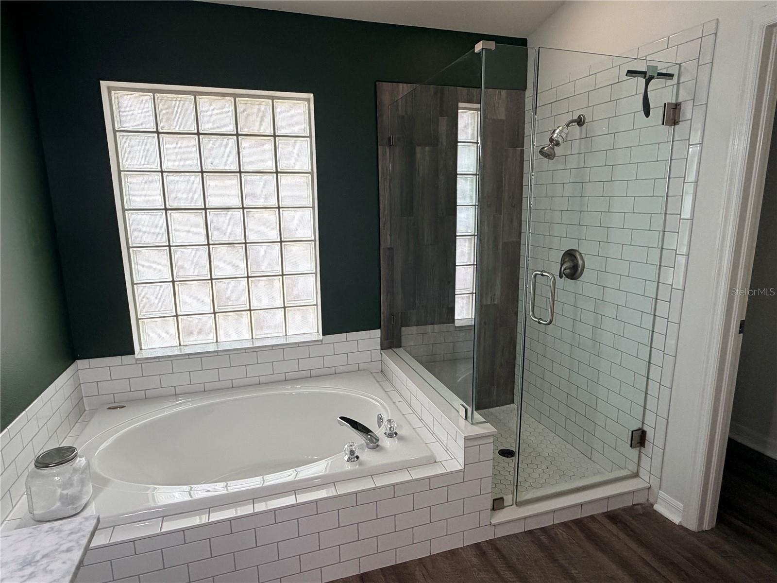 Image 17 of 27 For 4111 Amber Ridge Lane