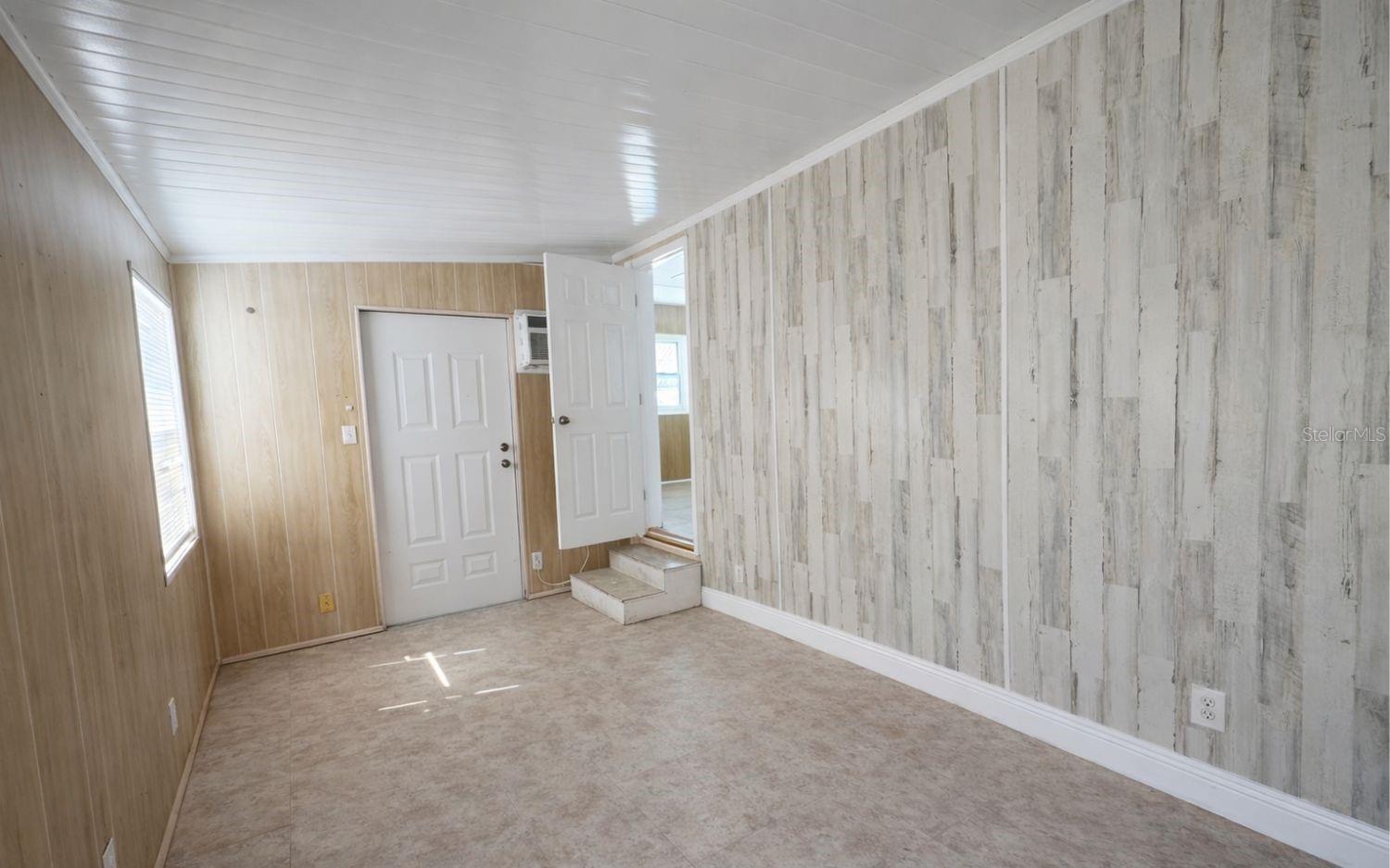 Image 18 of 33 For 1919 Pleasure Drive