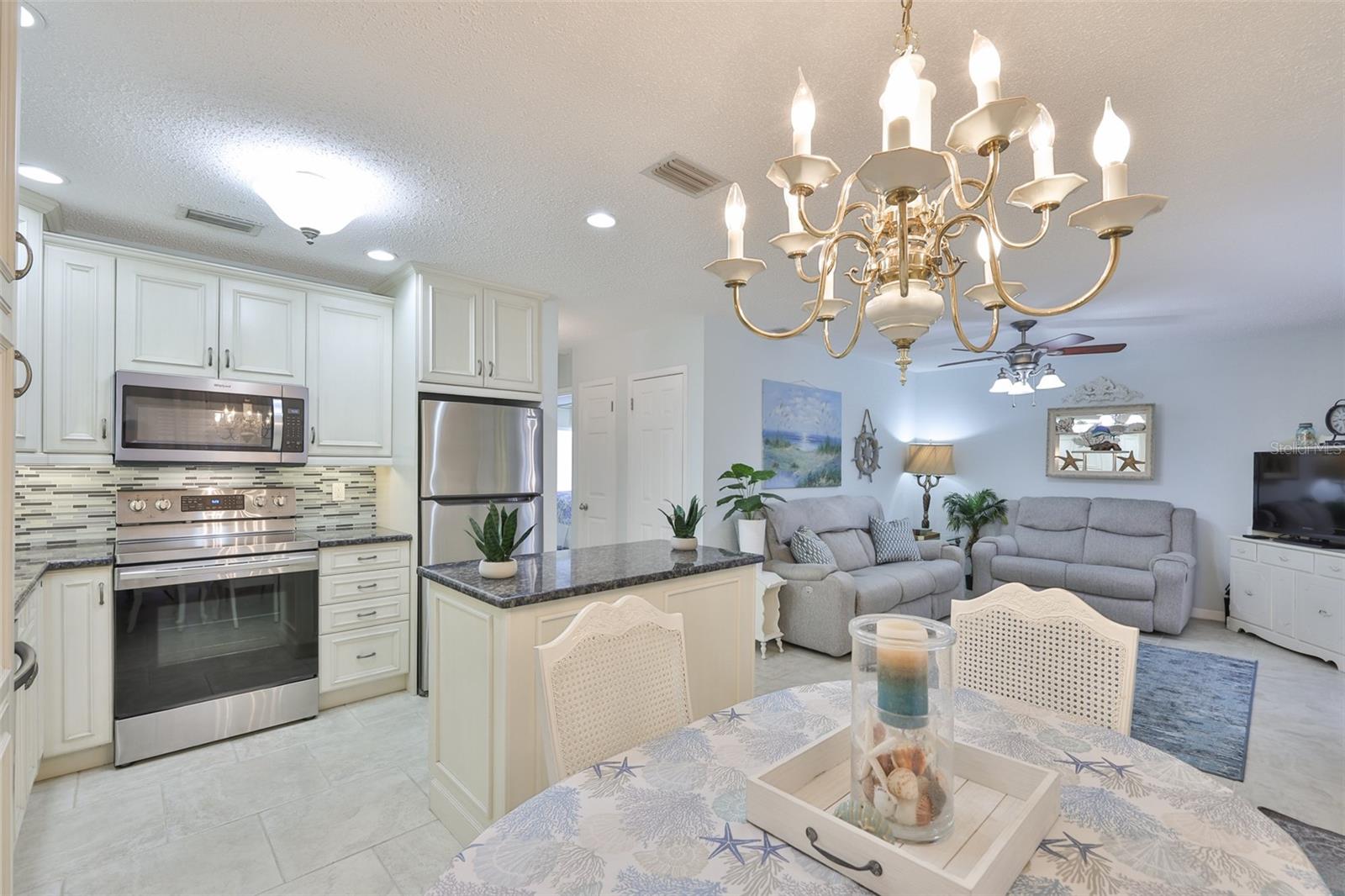 Image 10 of 48 For 8911 Blind Pass Road 306