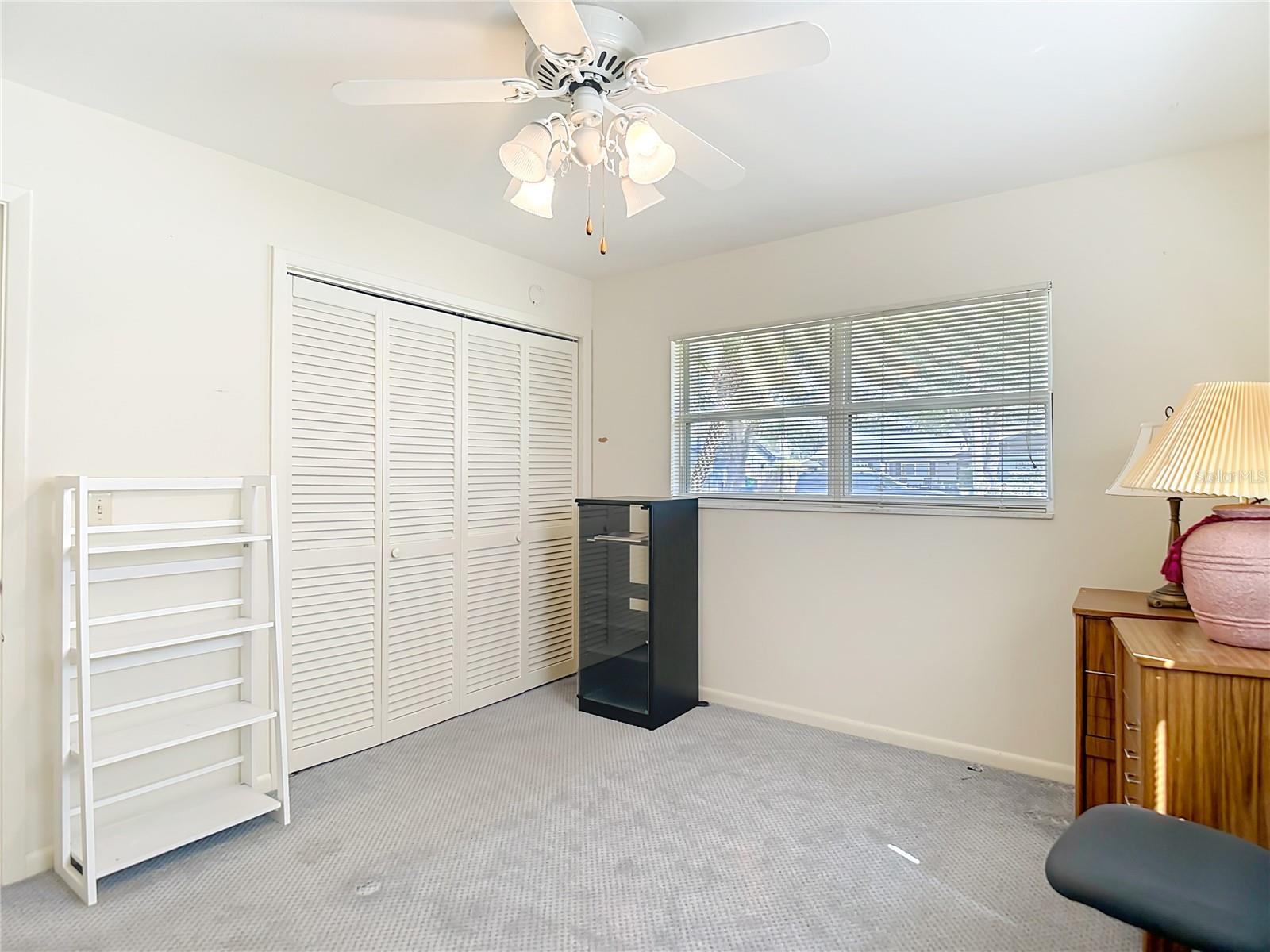 Image 22 of 31 For 11328 Oakleaf Avenue