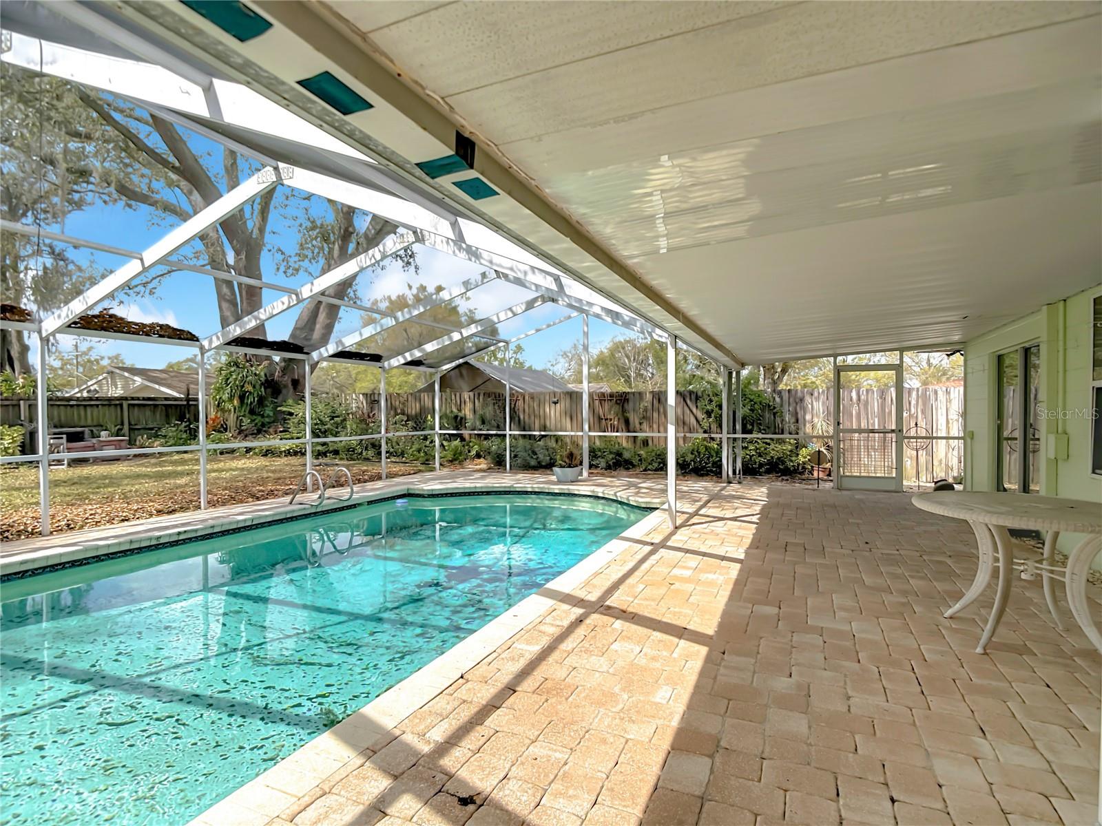 Image 30 of 31 For 11328 Oakleaf Avenue