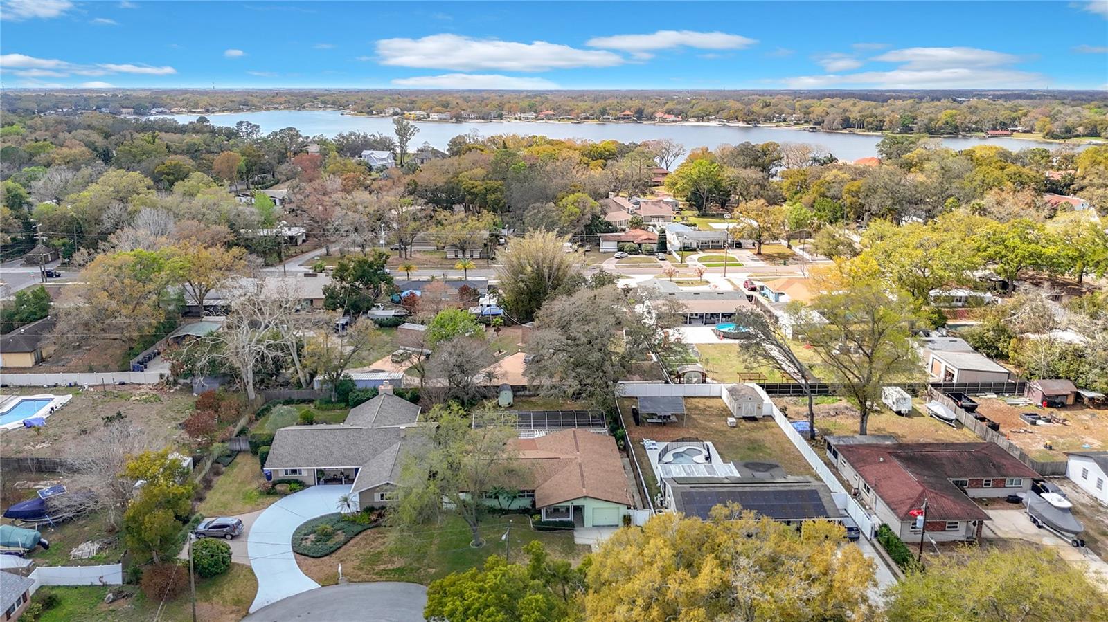 Image 4 of 31 For 11328 Oakleaf Avenue