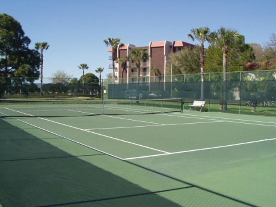 Image 22 of 38 For 2700 Bayshore Boulevard 3103