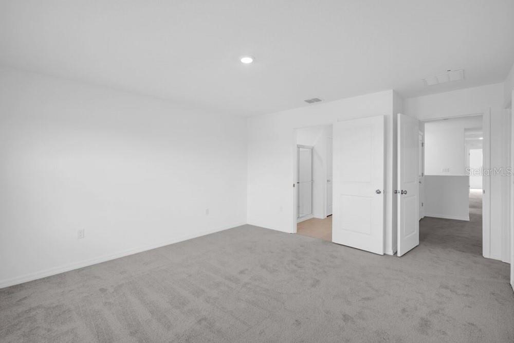 Image 41 of 52 For 13828 Shellmore Avenue