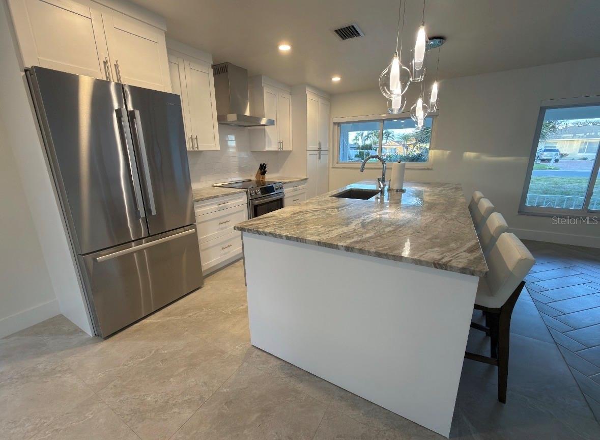 Image 4 of 16 For 12350 4th Street E