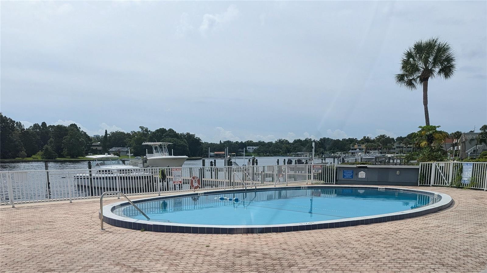 Image 25 of 31 For 2424 Tampa Bay Boulevard K201