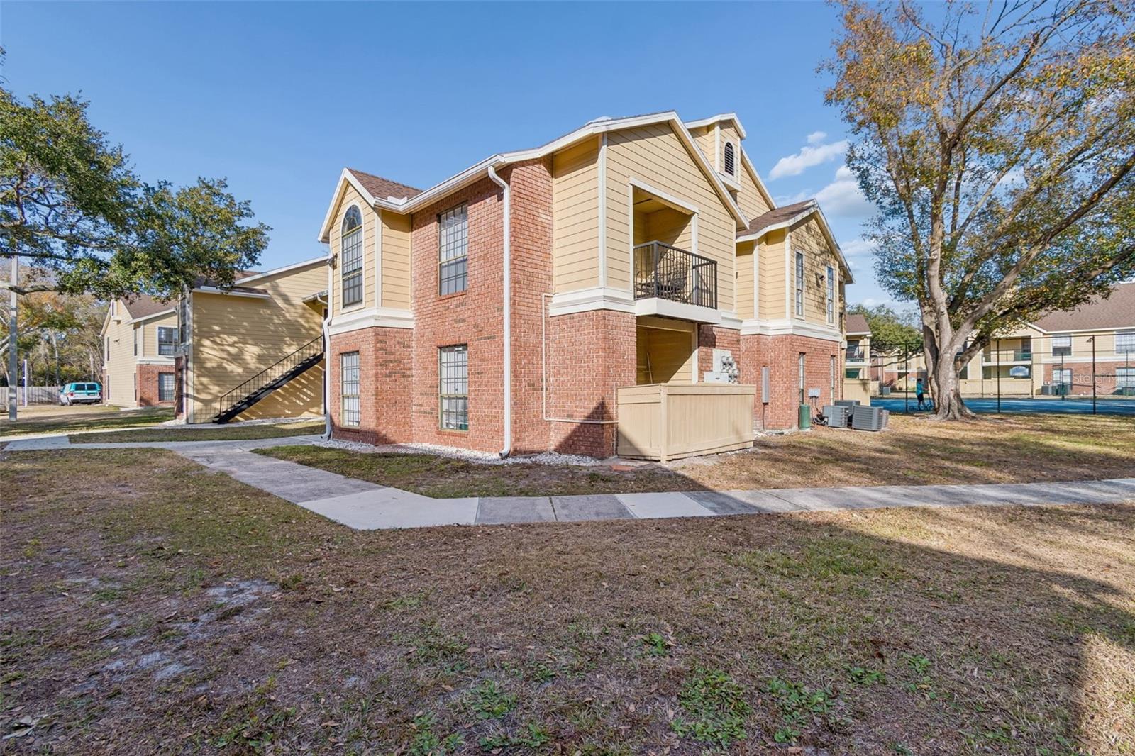 Image 42 of 48 For 8742 Mallard Reserve Drive 105