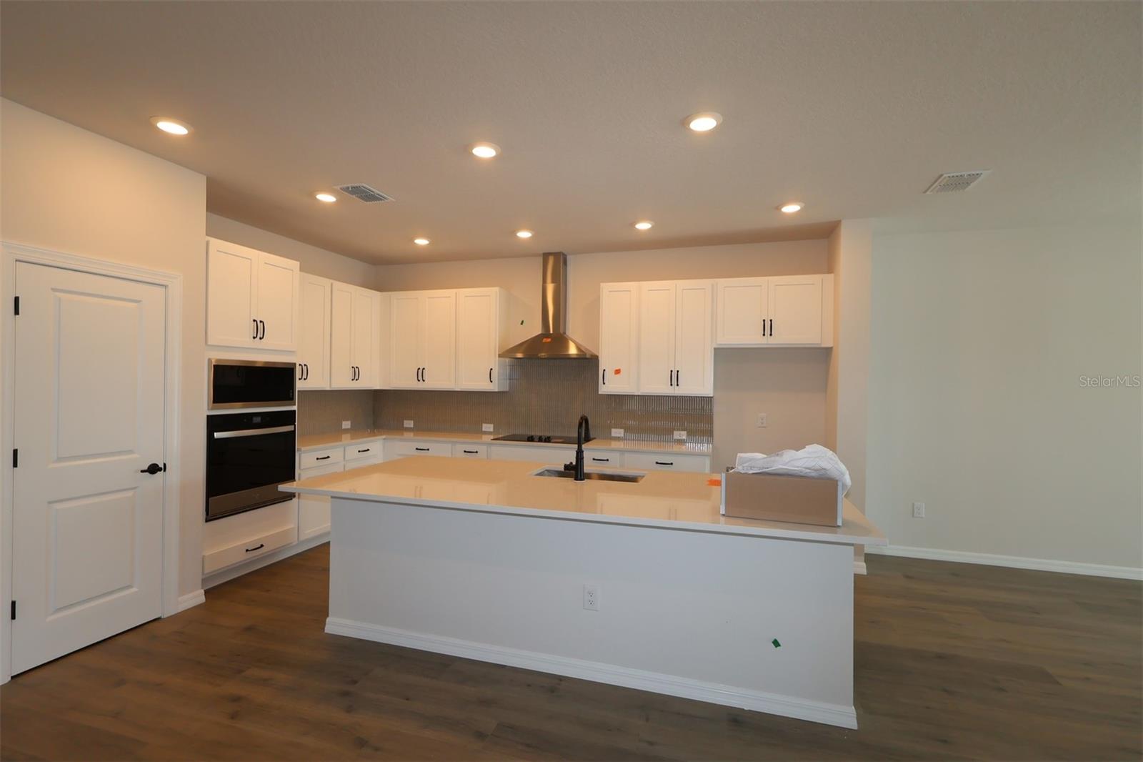 Image 5 of 22 For 614 Kingswood Court