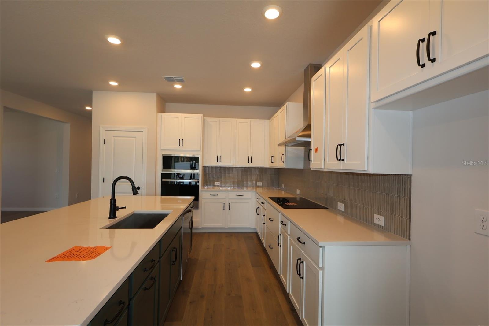 Image 7 of 22 For 614 Kingswood Court