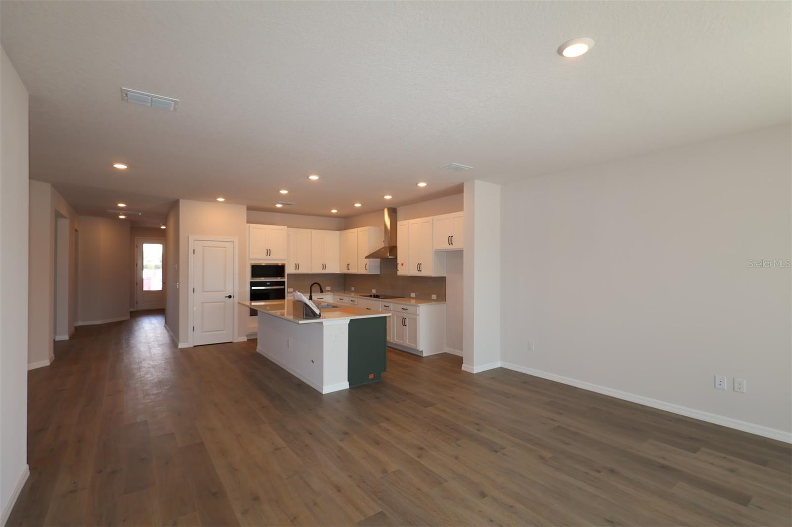 Image 9 of 22 For 614 Kingswood Court