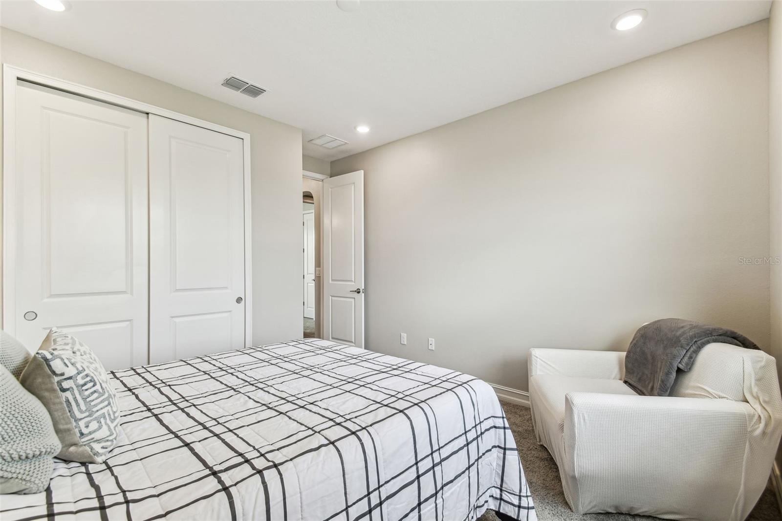 Image 33 of 49 For 29895 Picana Lane