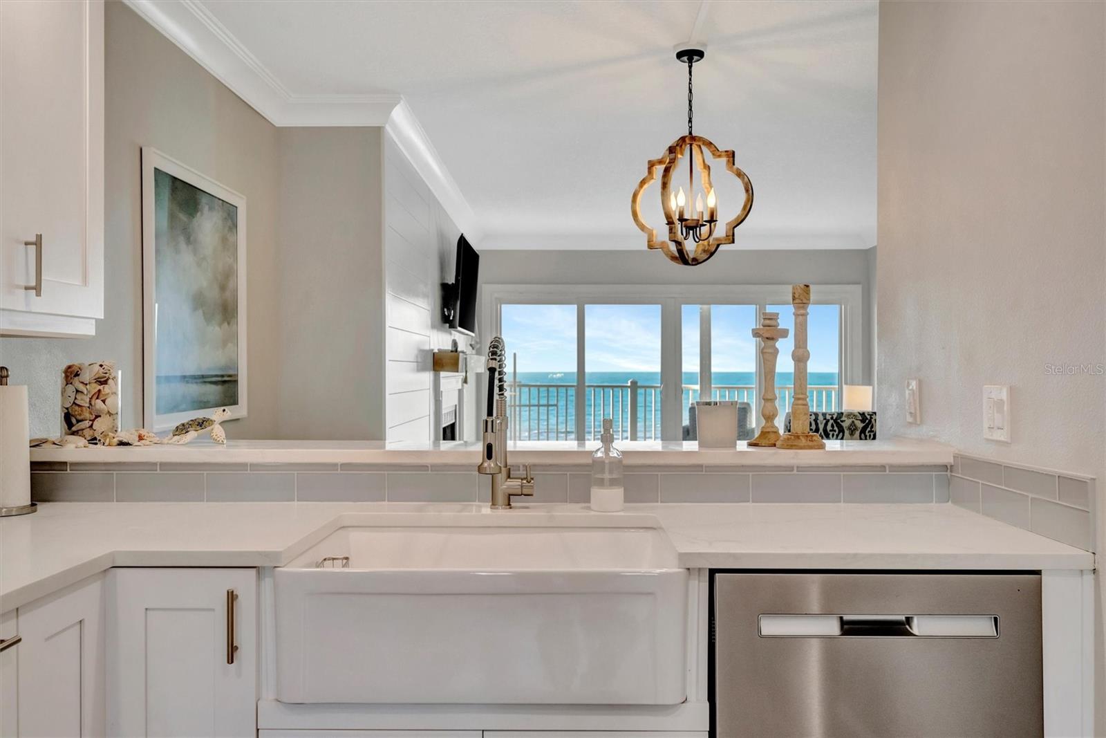 Image 10 of 73 For 1582 Gulf Boulevard 1507