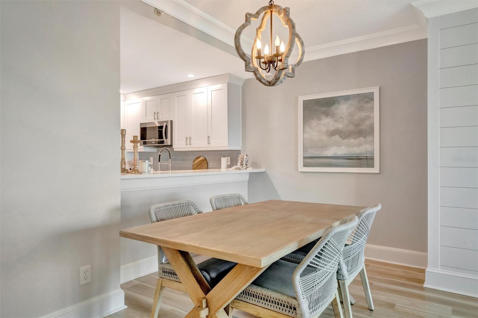 Image 17 of 73 For 1582 Gulf Boulevard 1507