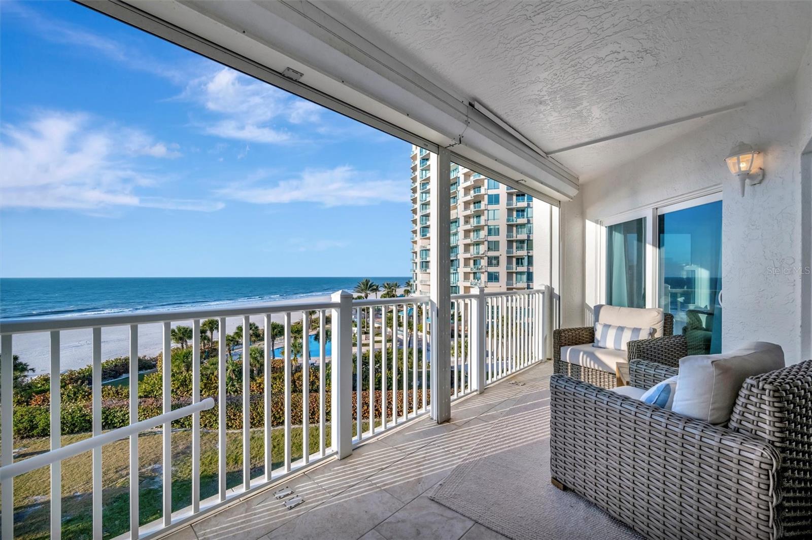 Image 18 of 73 For 1582 Gulf Boulevard 1507