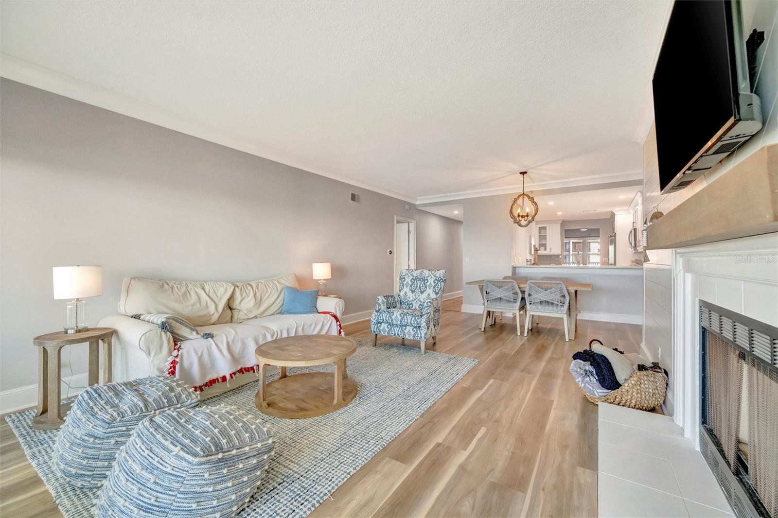 Image 24 of 73 For 1582 Gulf Boulevard 1507