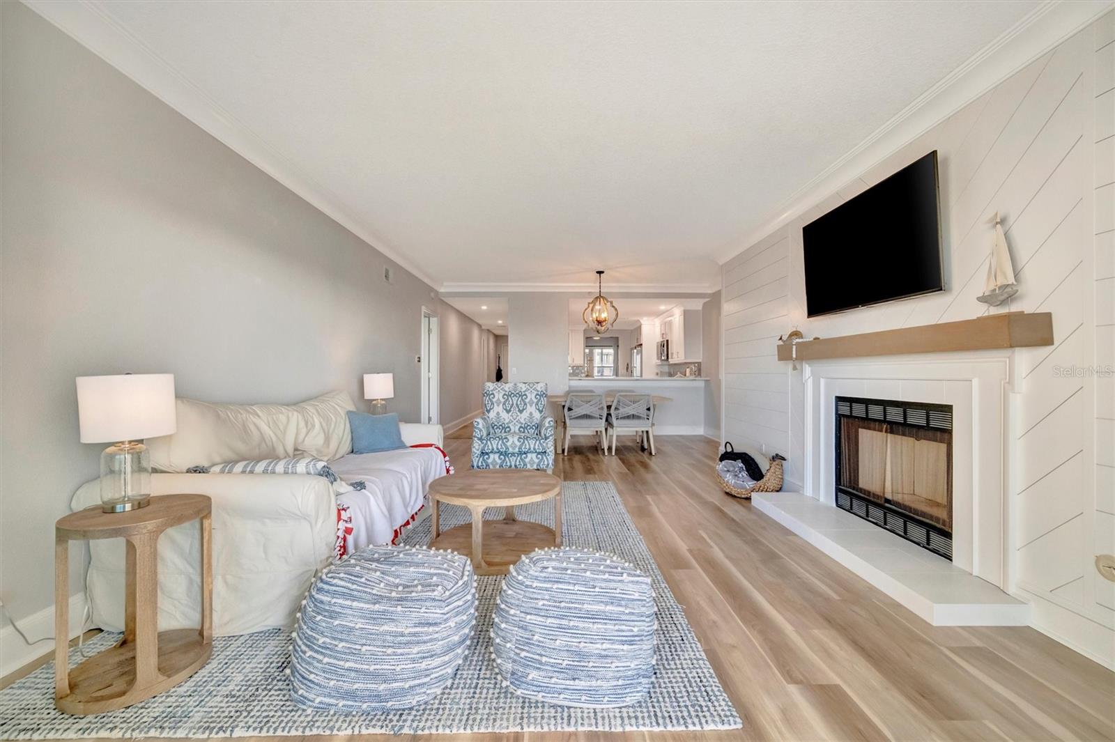 Image 26 of 73 For 1582 Gulf Boulevard 1507