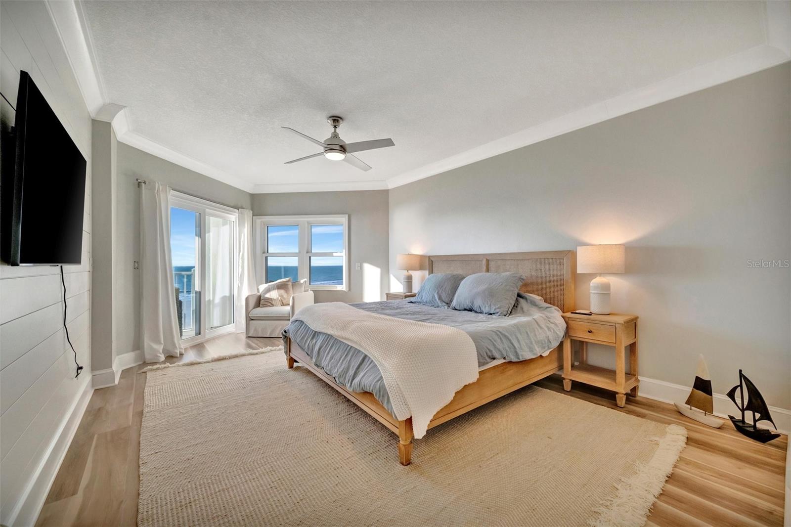 Image 27 of 73 For 1582 Gulf Boulevard 1507