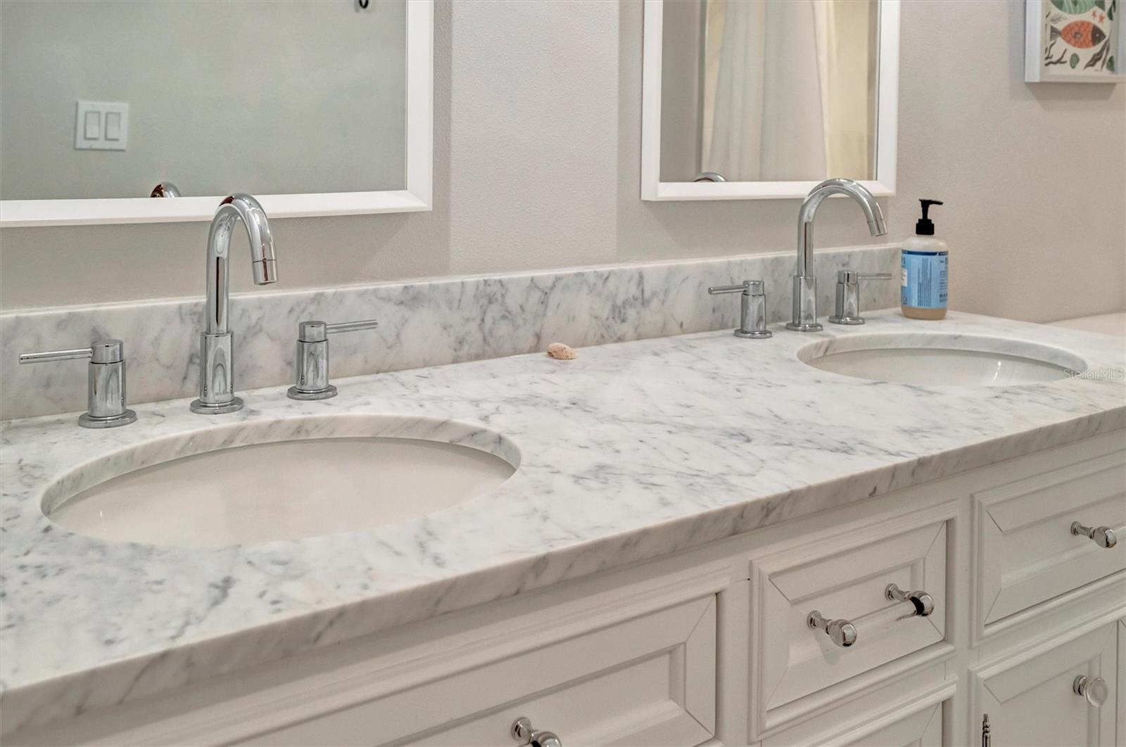 Image 44 of 73 For 1582 Gulf Boulevard 1507