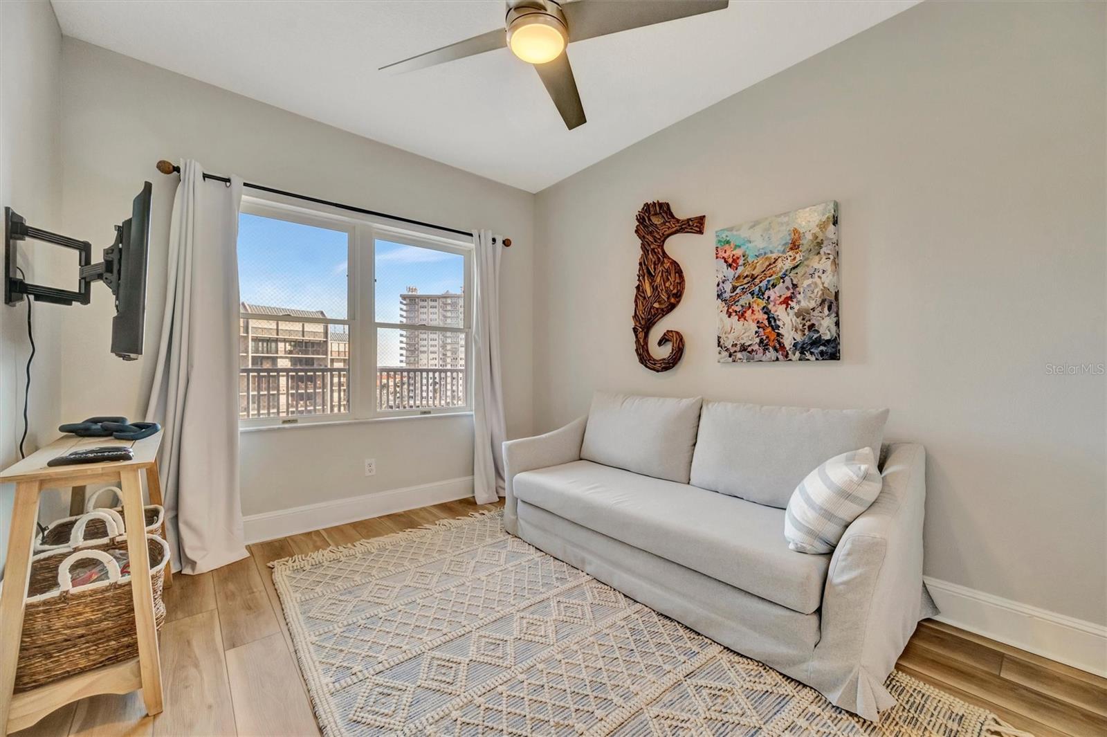 Image 48 of 73 For 1582 Gulf Boulevard 1507