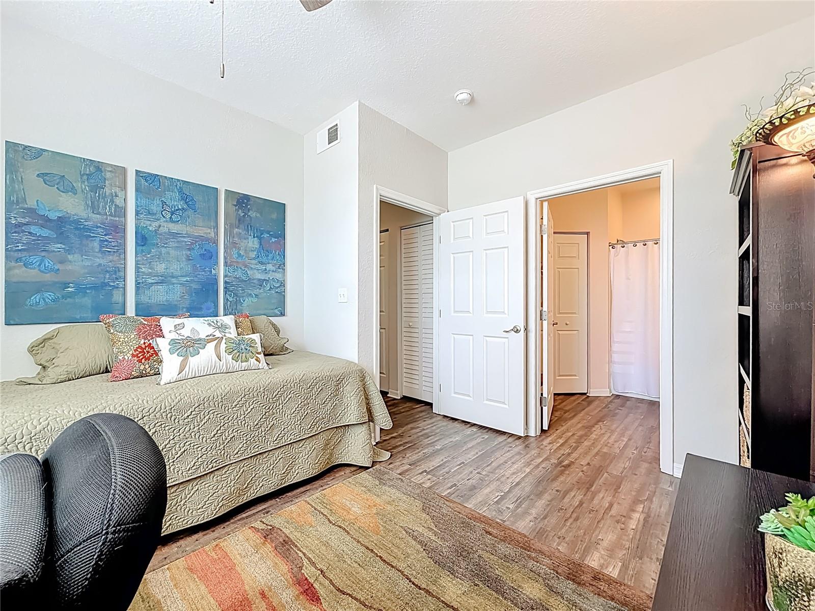 Image 28 of 77 For 9068 Lake Chase Island Way 9068