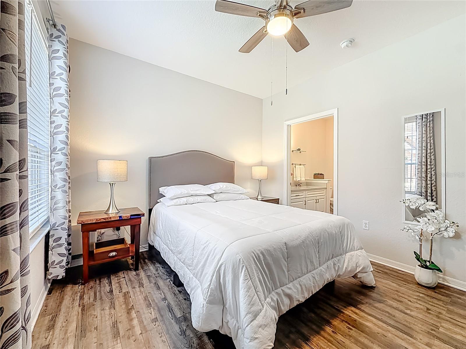 Image 33 of 77 For 9068 Lake Chase Island Way 9068