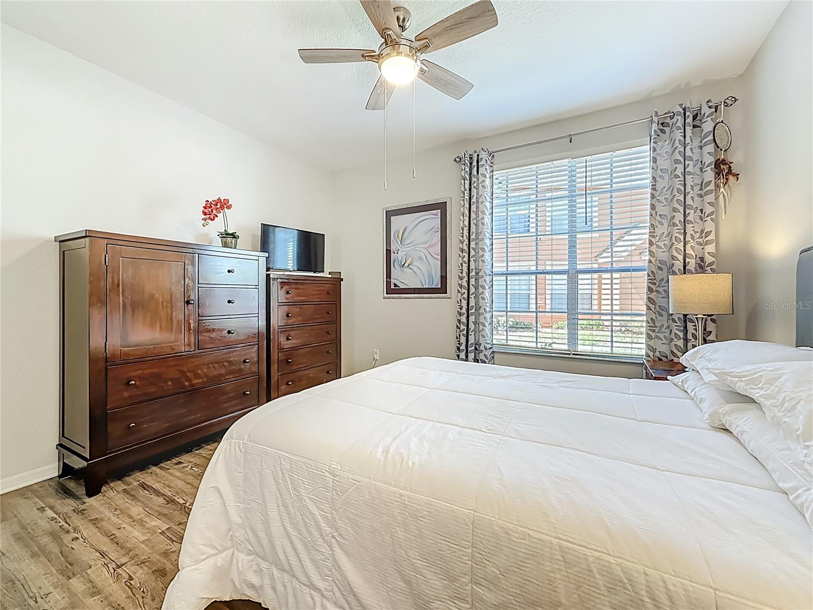 Image 36 of 77 For 9068 Lake Chase Island Way 9068