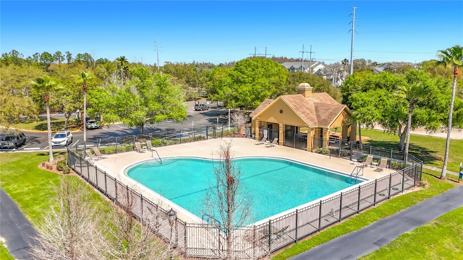 Image 52 of 77 For 9068 Lake Chase Island Way 9068