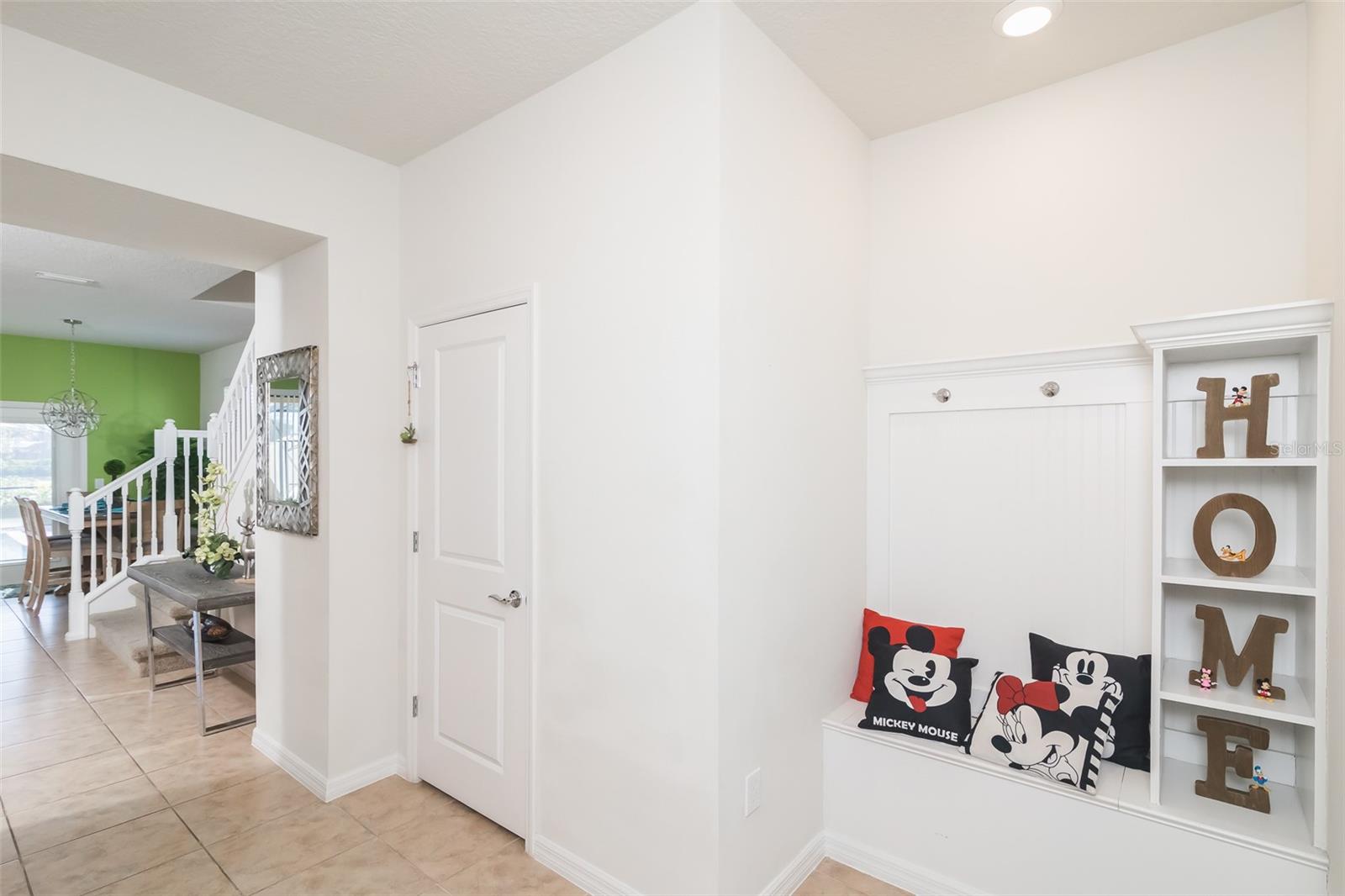 Listing photo id 8 for 4662 Terrasonesta Drive