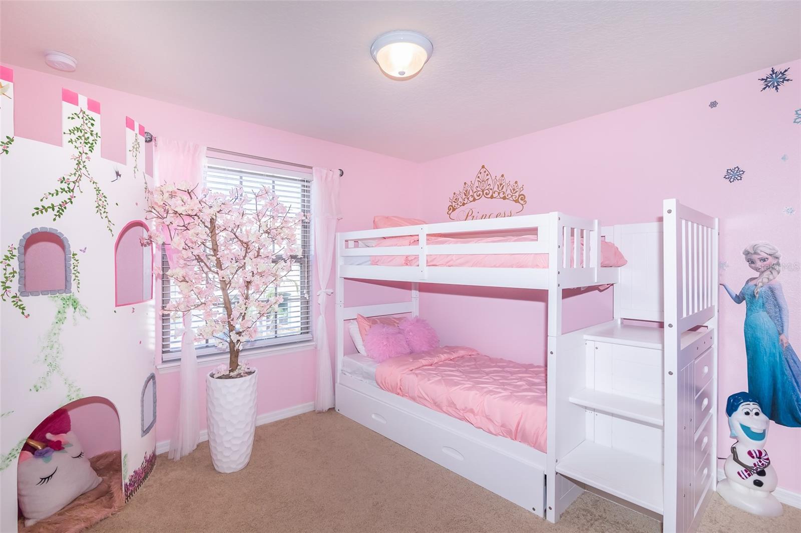 Listing photo id 18 for 4662 Terrasonesta Drive