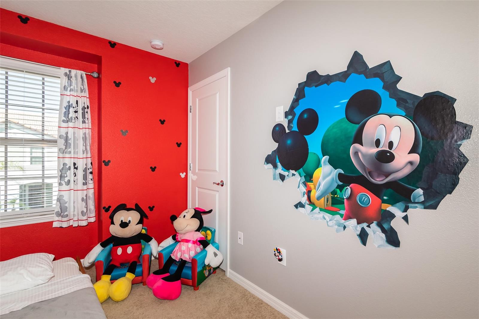 Listing photo id 21 for 4662 Terrasonesta Drive