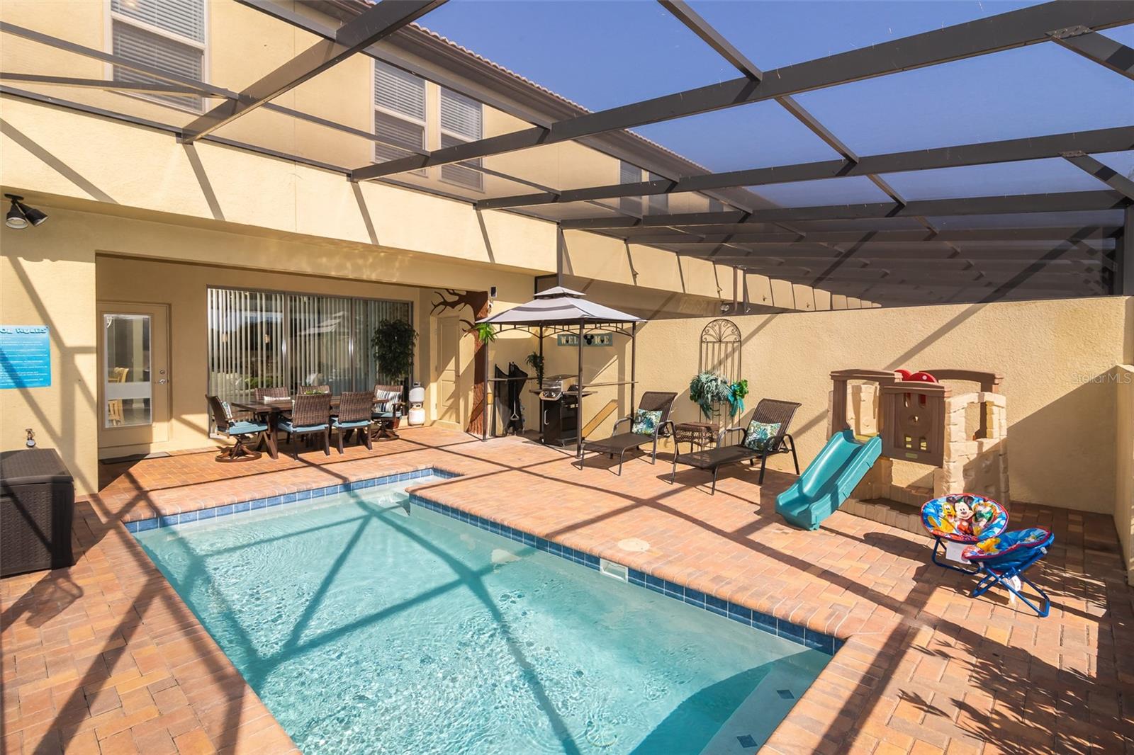 Listing photo id 28 for 4662 Terrasonesta Drive