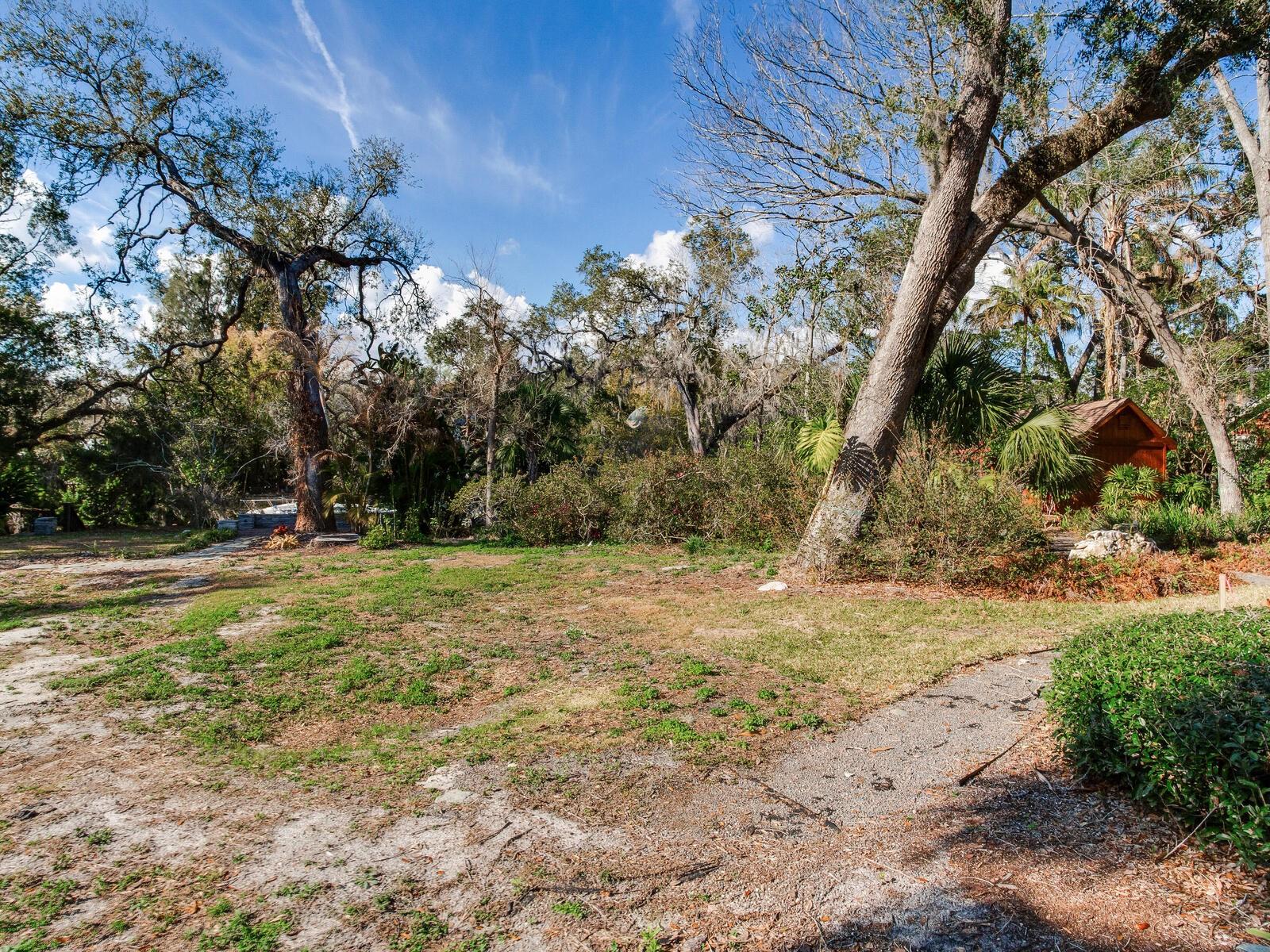 Image 17 of 52 For 1214 Park Circle