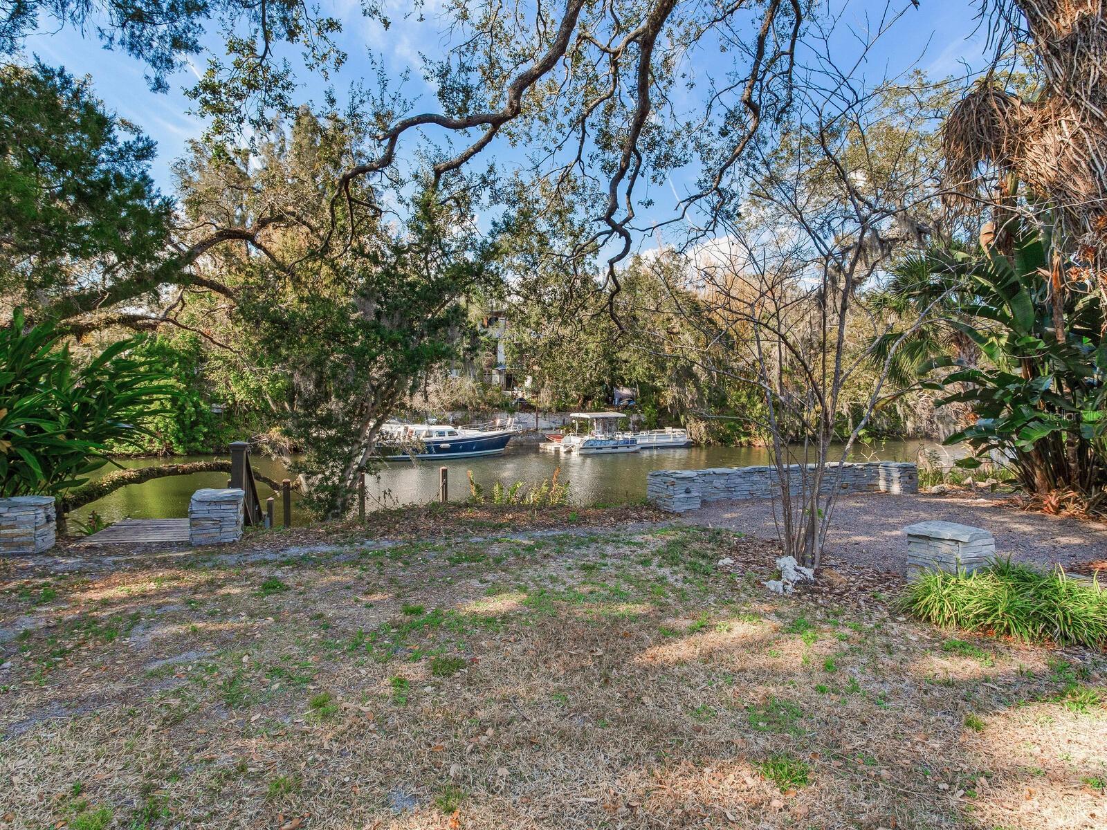 Image 23 of 52 For 1214 Park Circle