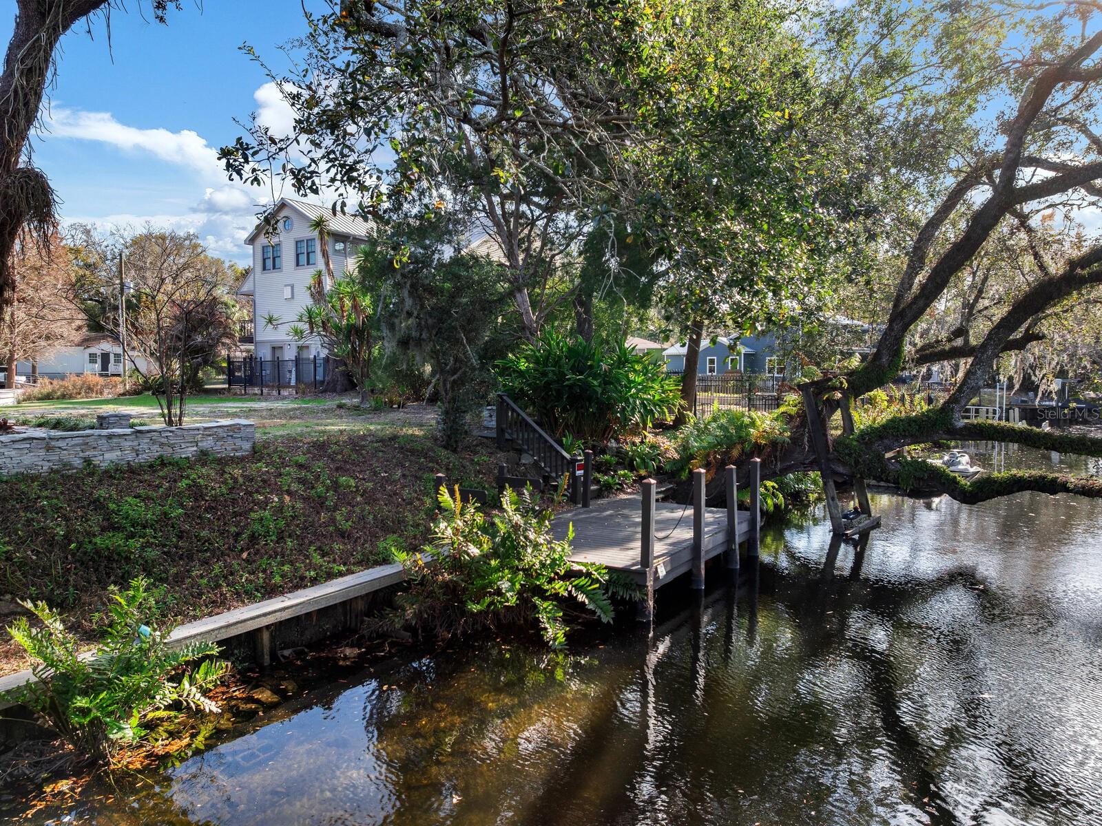 Image 33 of 52 For 1214 Park Circle