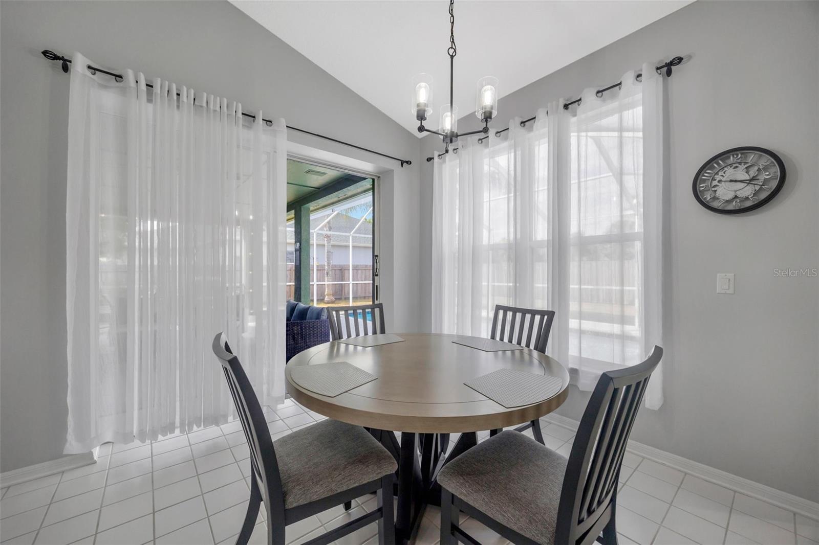 Listing photo id 16 for 28703 Crooked Stick Court