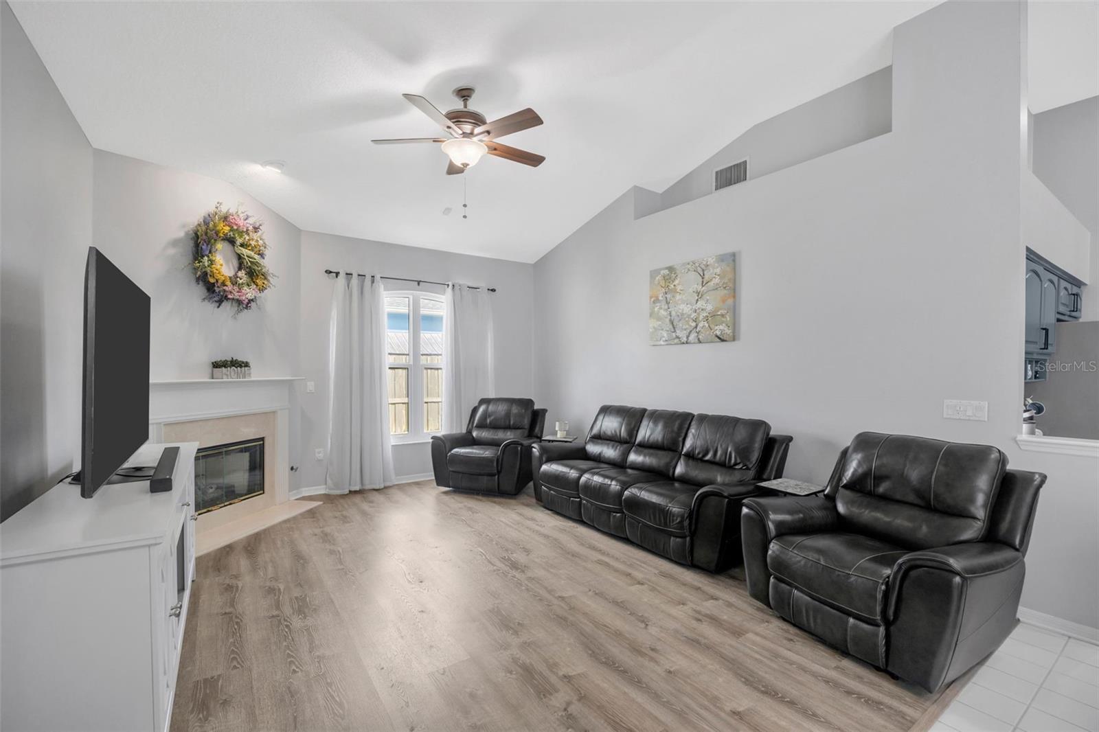 Listing photo id 19 for 28703 Crooked Stick Court