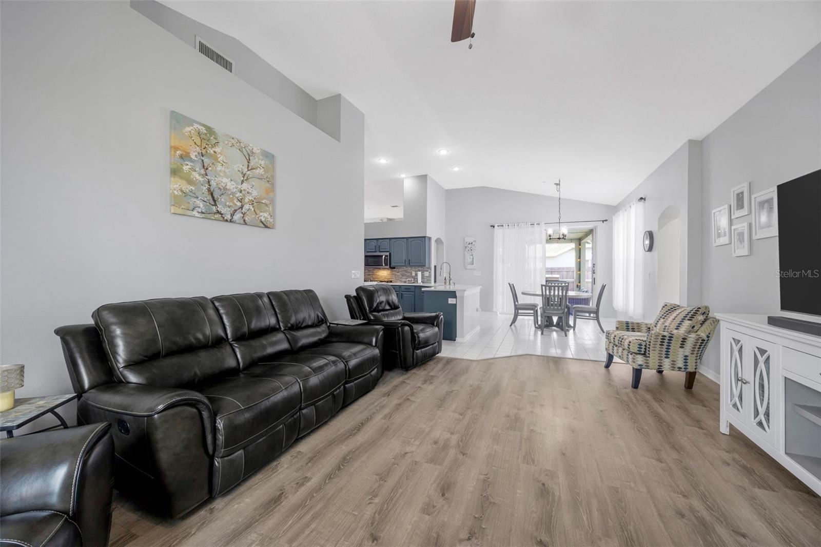 Listing photo id 22 for 28703 Crooked Stick Court