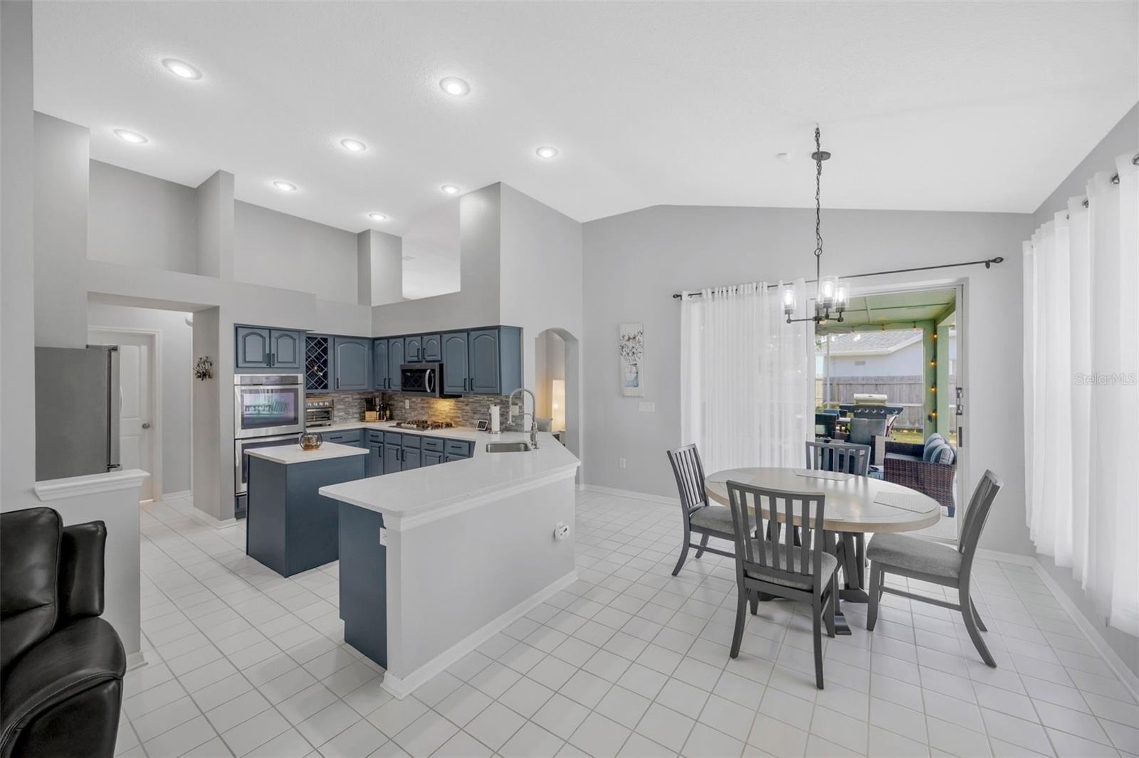 Listing photo id 28 for 28703 Crooked Stick Court