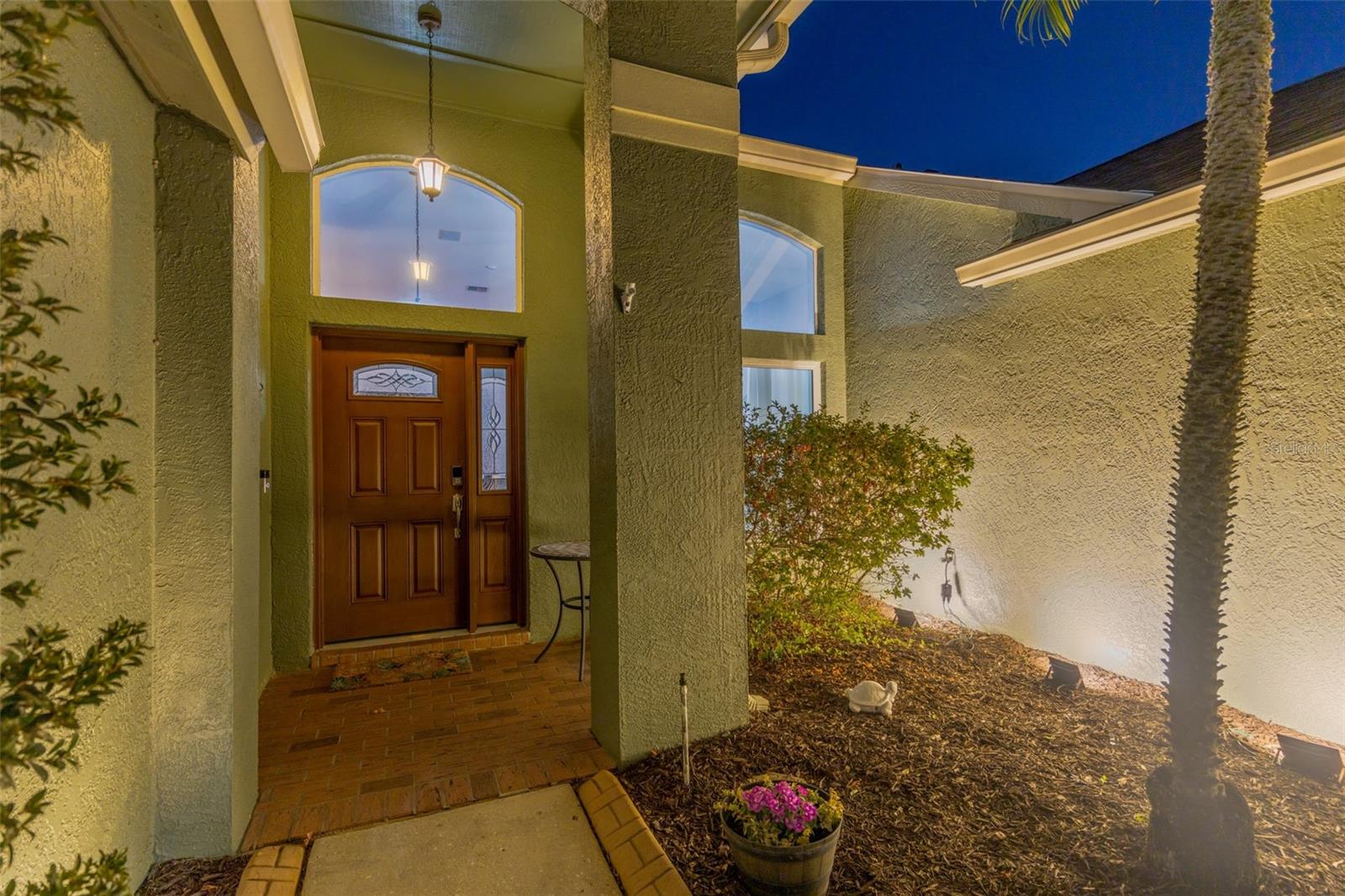 Listing photo id 3 for 28703 Crooked Stick Court