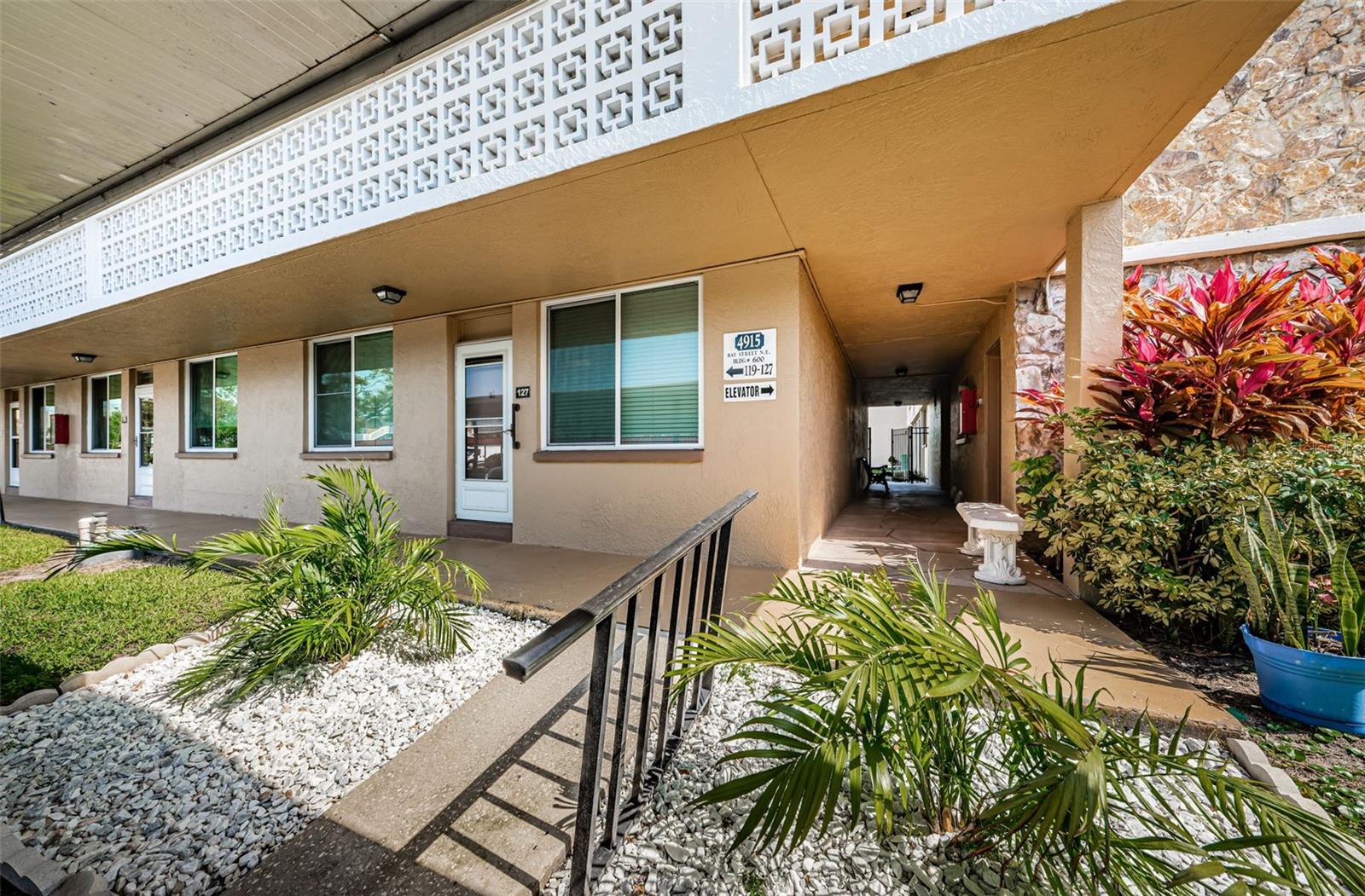 Image 2 of 41 For 4915 Bay Street Ne 126