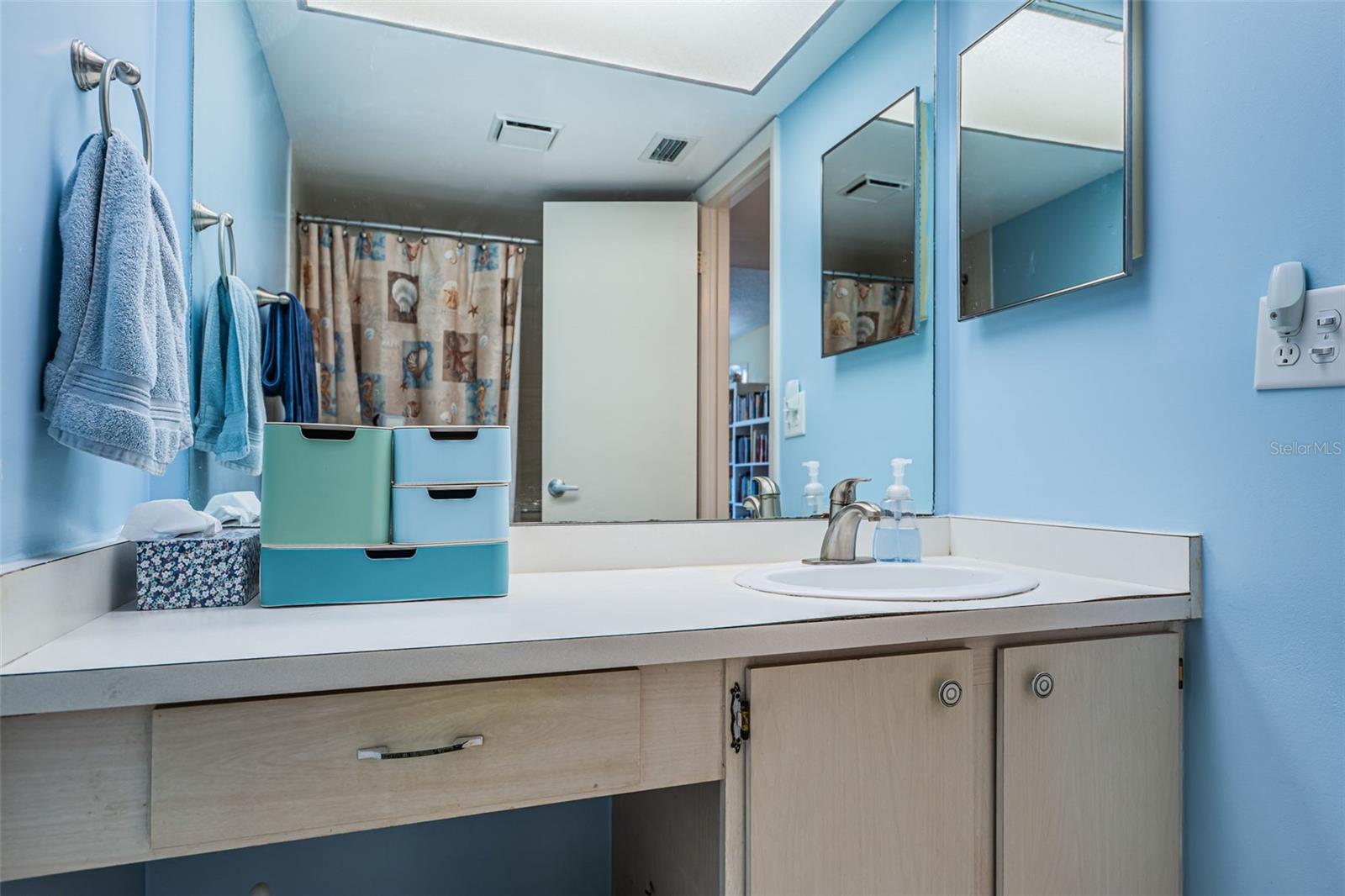 Image 22 of 41 For 4915 Bay Street Ne 126